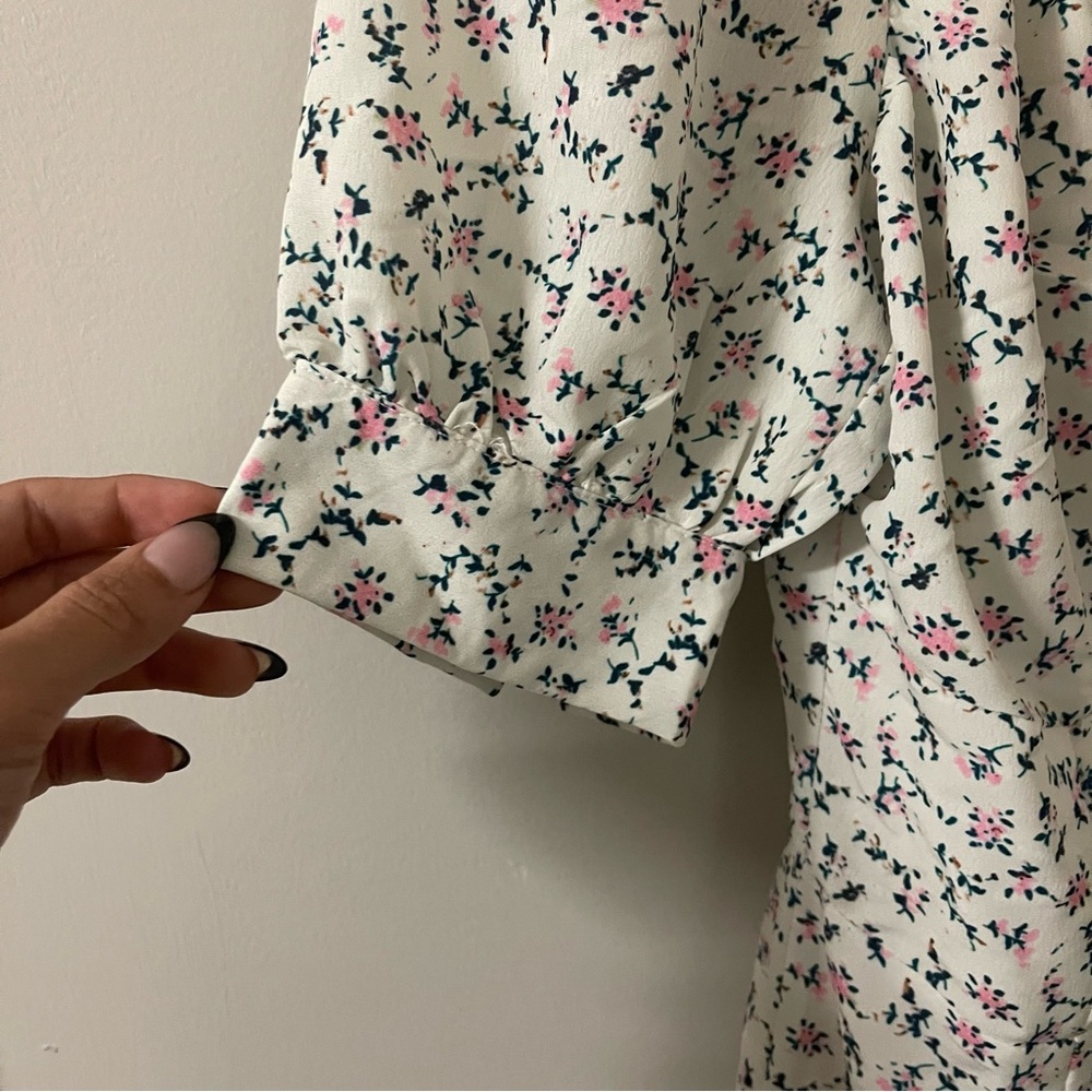 NWT Showpo Catalina dress - Picture 4 of 8
